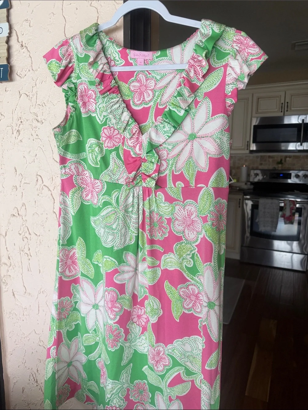 Lilly Pulitzer Pink and Green Floral Print - Picture 7 of 7